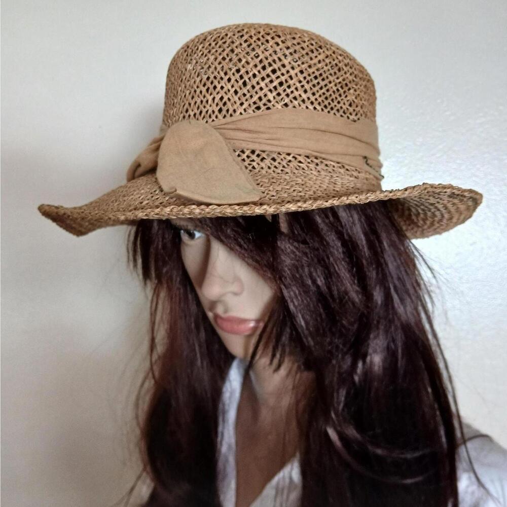 Vintage 70s/70s tan woven boho bucket‎ hat - Picture 2 of 3